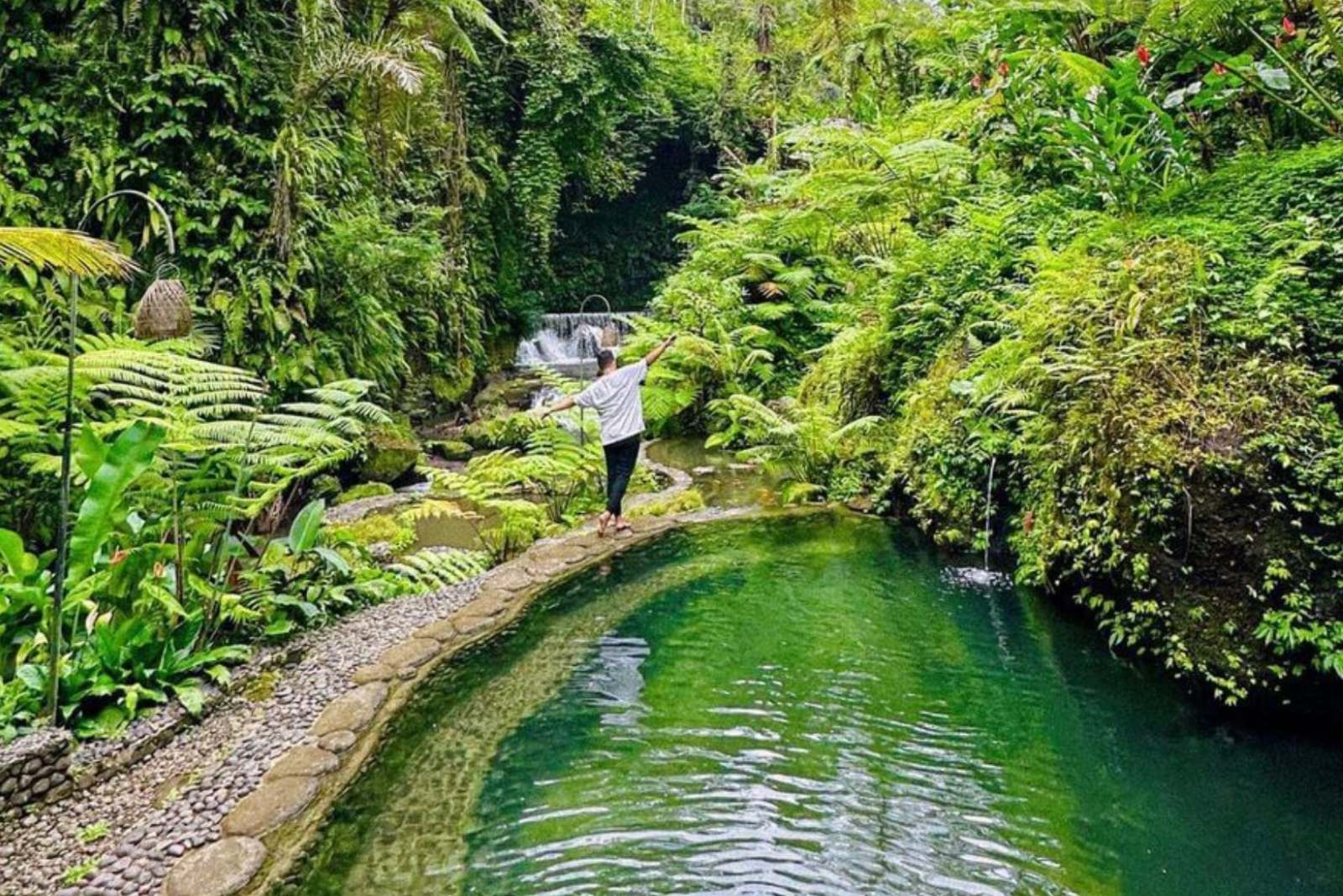 Sanggraloka natural pool