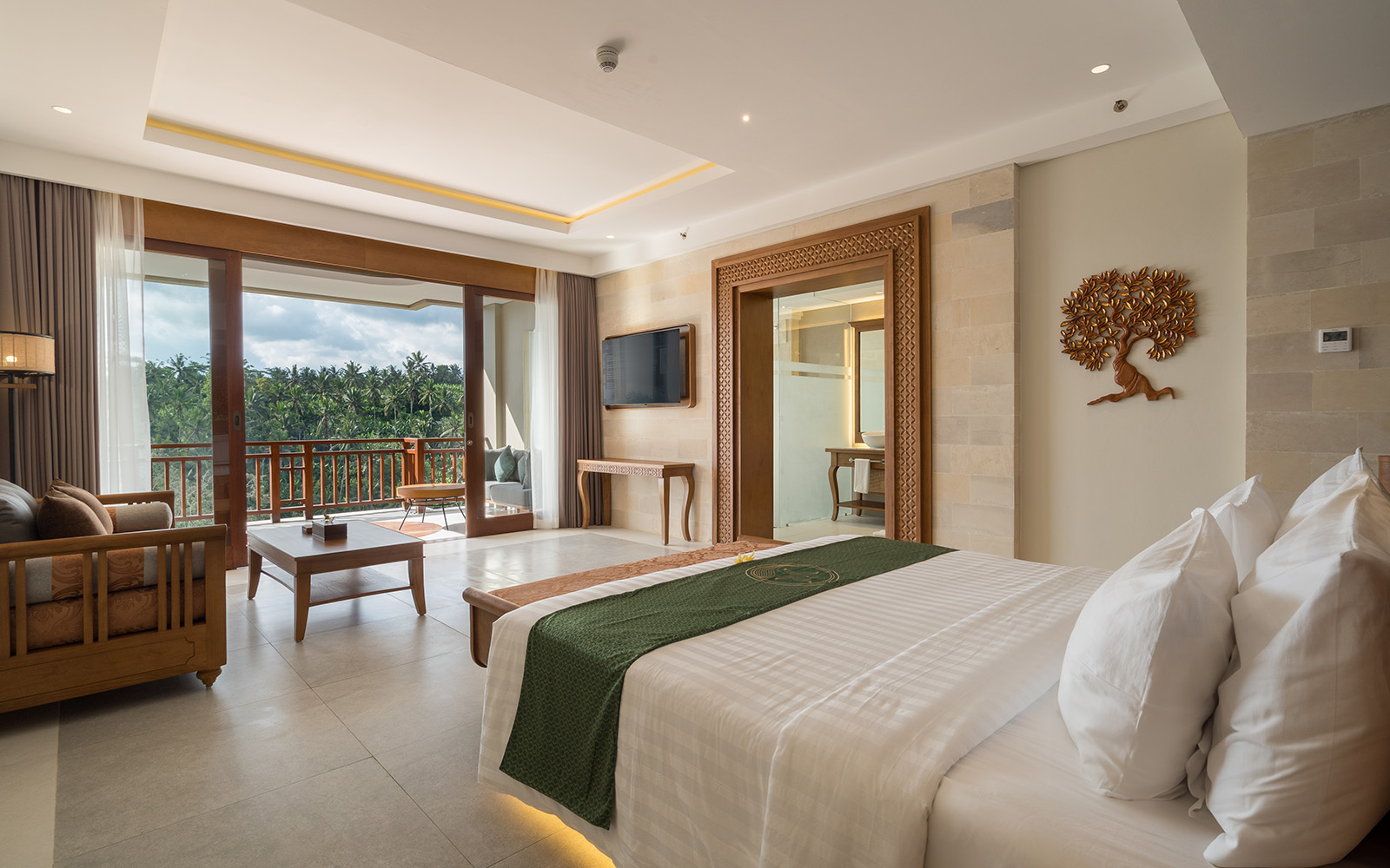 Detail Deluxe Suite Room2